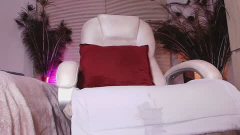 Alejandra online show from 7, 2, 2025