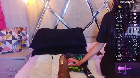 alejandra martins online show from 5, 3, 2025