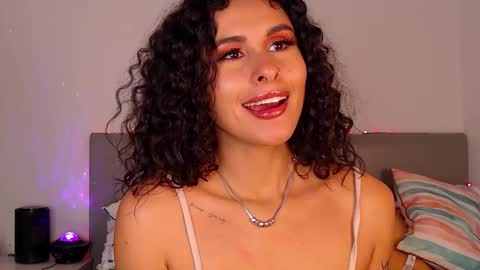 Snapshot of alejandraray chatting on 2, 12, 2025 Danna Ray online show from 2, 12, 2025