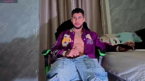 Snapshot of alejandrojf_00 chatting on 4, 7, 2026 Daiki jack online show from 4, 7, 2026