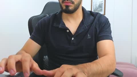 alejandroo_7 online show from 5, 2, 2025