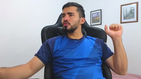 alejandroo_7 online show from 8, 2, 2025