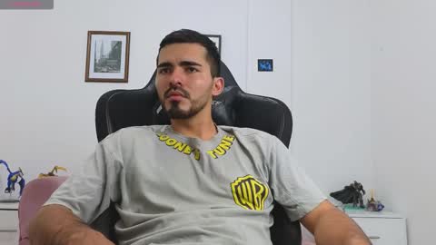 alejandroo_7 online show from 10, 9, 2025