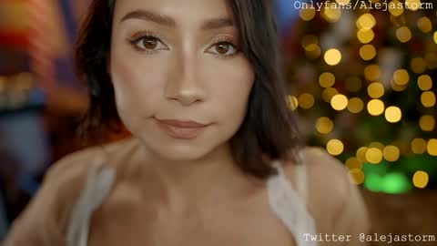 Alejandra online show from 11, 12, 2024