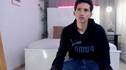 alejo_exotic online show from 20, 6, 2026