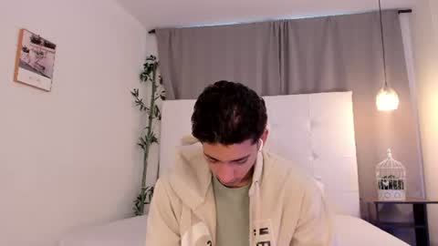 alejo_exotic online show from 25, 6, 2026