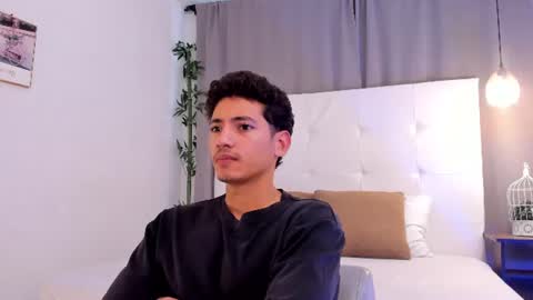 alejo_exotic online show from 10, 7, 2026