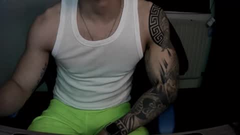 Snapshot of alejoduarte16 chatting on 16, 11, 2025 alejoduarte16 online show from 16, 11, 2025