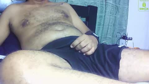 Snapshot of alejohot29 chatting on 2, 2, 2025 alejohot29 online show from 2, 2, 2025