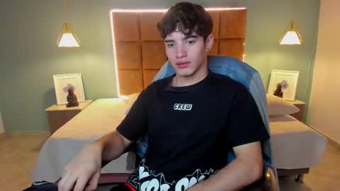 ALejoo Saenz online show from 7, 10, 2025