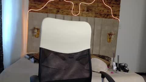 alektra_bryce online show from 9, 9, 2025