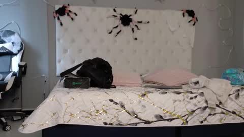 alektra_bryce online show from 28, 10, 2025