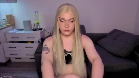 ALENA  INDEPENDENT MODEL online show from 24, 4, 2026