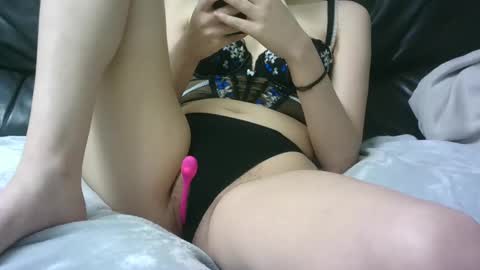 Aleniia19 online show from 2, 2, 2025