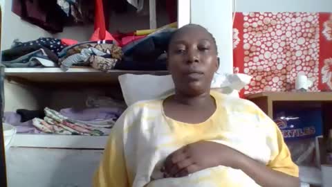 Noreen Kennth and Emilly online show from 26, 10, 2025