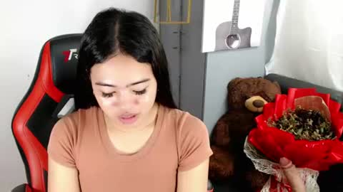 Snapshot of alesha_vibe_me chatting on 13, 7, 2026 alesha_vibe_me online show from 13, 7, 2026