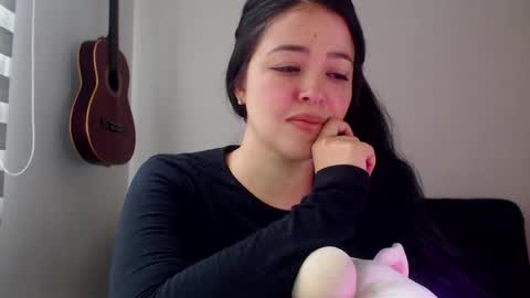 Snapshot of aleska__bell chatting on 8, 10, 2025 Aleska online show from 8, 10, 2025