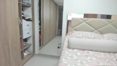 Alessa Moreno online show from 27, 12, 2024