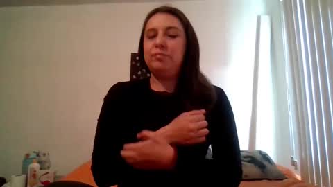 Alessandra Conrado online show from 9, 1, 2025