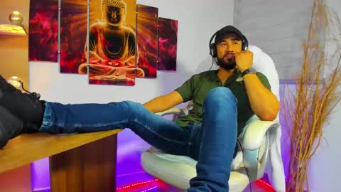 ALESSANDRO  WYE online show from 16, 1, 2025