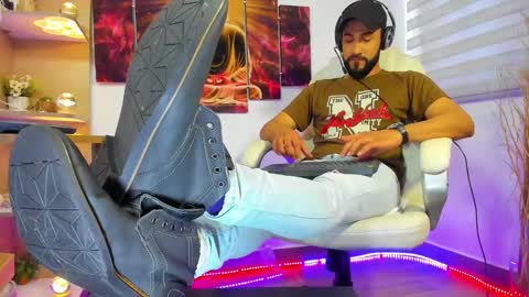 ALESSANDRO  WYE online show from 26, 1, 2025