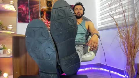 ALESSANDRO  WYE online show from 6, 2, 2025