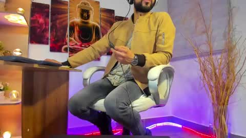 ALESSANDRO  WYE online show from 14, 2, 2025