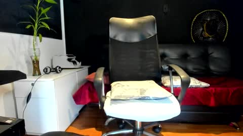 ALESSANDRO  WYE online show from 24, 10, 2025