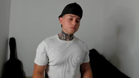 Snapshot of alessandro_wolf chatting on 16, 6, 2026 Alessandro online show from 16, 6, 2026