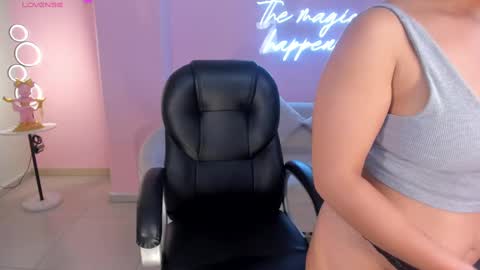 ALESSA ROMERO  online show from 26, 2, 2025