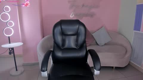 ALESSA ROMERO  online show from 14, 1, 2026