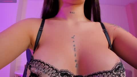 Alessia  online show from 9, 1, 2025