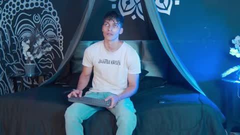 Alessio online show from 7, 11, 2025