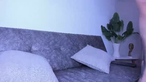 Snapshot of alessrose22 chatting on 6, 7, 2026 Aless Rose online show from 6, 7, 2026
