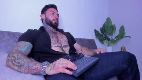 Snapshot of alessrose22 chatting on 8, 7, 2026 Aless Rose online show from 8, 7, 2026