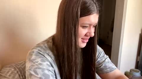 Aletta Oushen online show from 25, 1, 2025