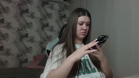 Aletta Oushen online show from 25, 2, 2026