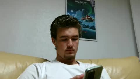 Alex83530 online show from 1, 1, 2025