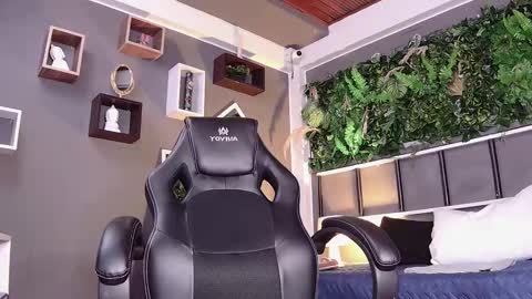 Alex online show from 4, 3, 2025