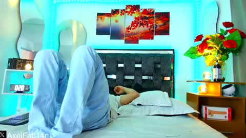 sneider online show from 24, 2, 2025