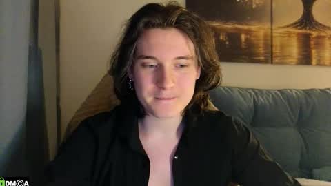 FAVORITE online show from 4, 3, 2026