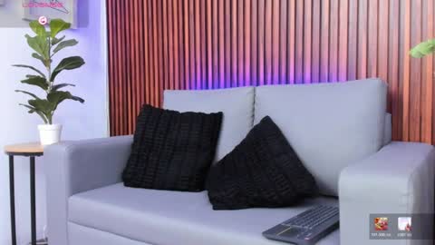 alex online show from 4, 4, 2026