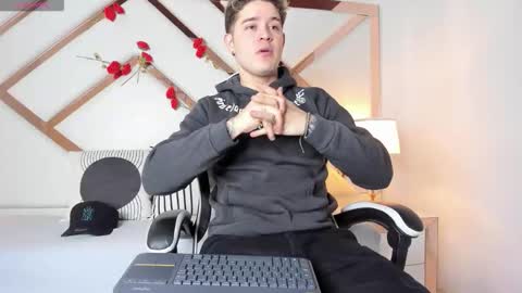 Snapshot of alex_pierce_ chatting on 14, 2, 2026 Alex online show from 14, 2, 2026