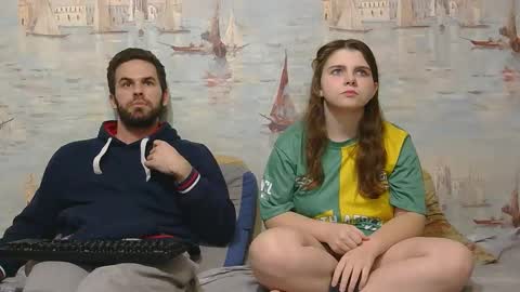 Alex and Sarah online show from 8, 1, 2026