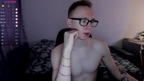 Snapshot of alex_silent chatting on 3, 3, 2025 alex_silent online show from 3, 3, 2025