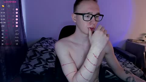 Snapshot of alex_silent chatting on 7, 3, 2025 alex_silent online show from 7, 3, 2025