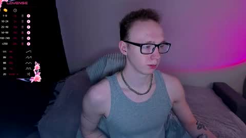 Snapshot of alex_silent chatting on 9, 10, 2025 alex_silent online show from 9, 10, 2025