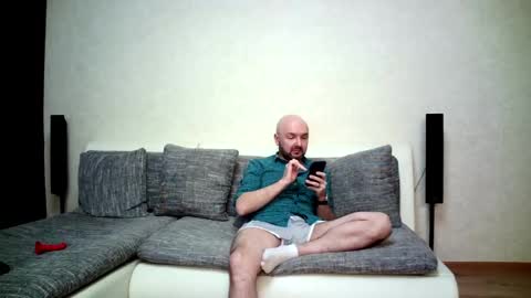 Alex and Tobey online show from 8, 2, 2026