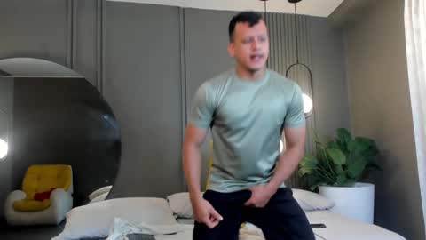 Alex Towers online show from 2, 1, 2025