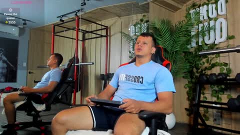 Alex Towers online show from 4, 1, 2025